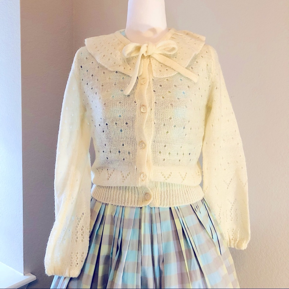 The sweetest sweater ever made small medium